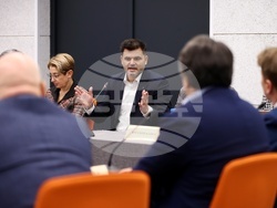 Публична дискусия на тема „Конкурентен бизнес”