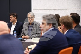 Публична дискусия на тема „Конкурентен бизнес”