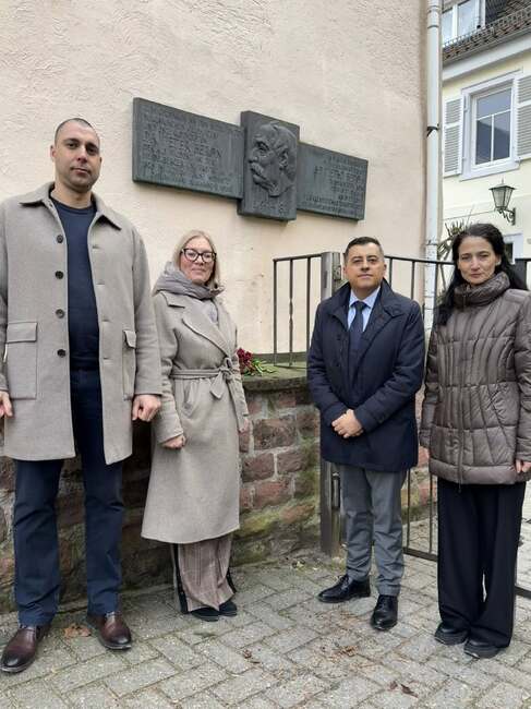 Представители на Генералното консулство на България в Мюнхен отдадоха почит пред паметната плоча на Петър Берон в германския град Хайделберг