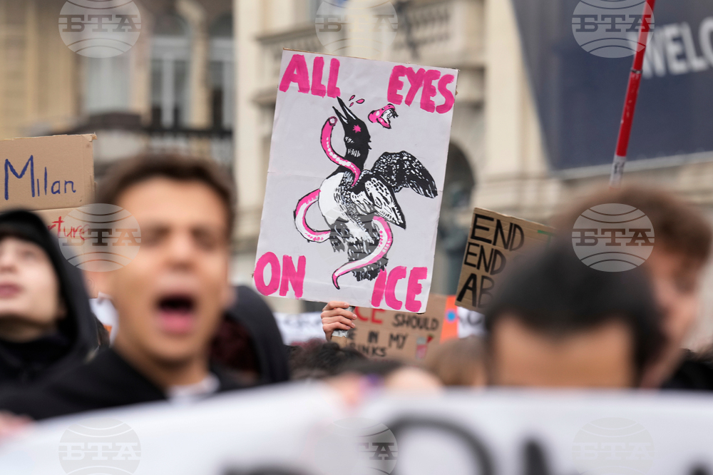 Стотици протестираха в Милано заради затварянето на училища преди церемонията по откриването на Зимните олимпийски игри