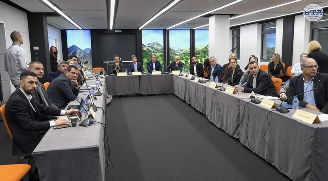 Проблемите пред българския бизнес и конкурентоспособността обсъдиха участници в дискусия, организирана от "Продължаваме промяната"