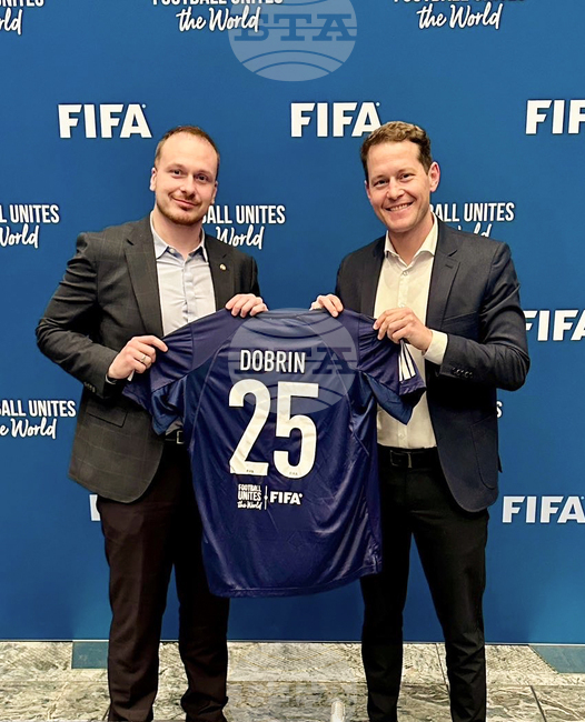 Шеф на БФС взе участие в конференция на ФИФА, на която беше представена нова програма за обмен на информация между федерациите