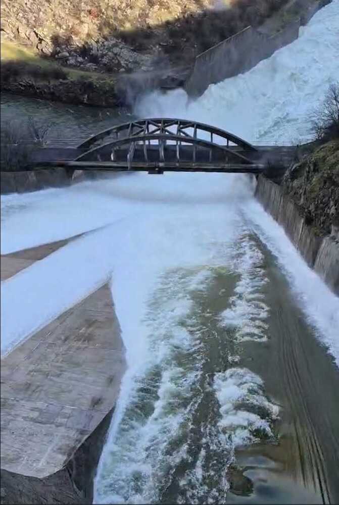 НЕК съобщи за успешно провеждане на висока вълна през каскада "Арда"