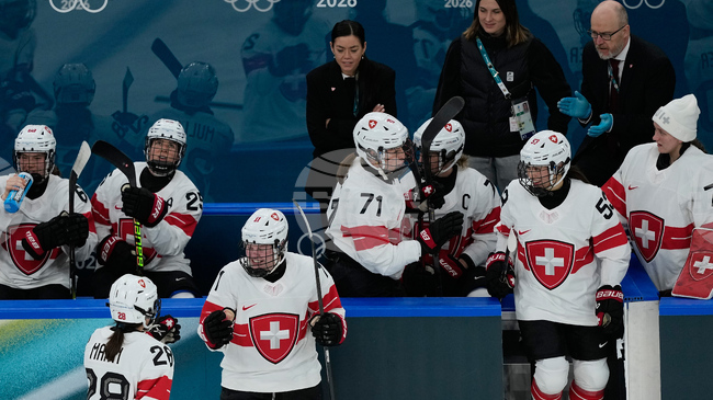 Швейцарските състезателки по хокей на лед са поставени под карантина на Олимпийските игри в Италия заради норовирус