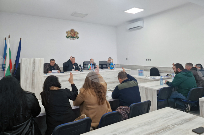 Общинският съвет в Лозница прие решения, свързани с управлението на отпадъците, общинското имущество и общнския дълг