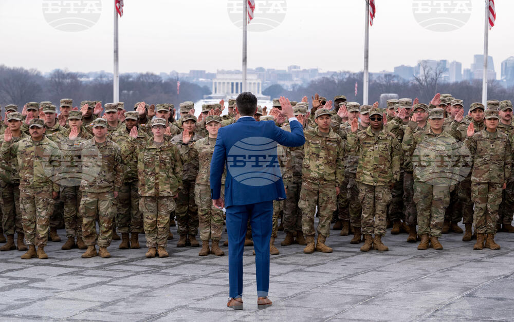 APTOPIX Oath Of Enlistment