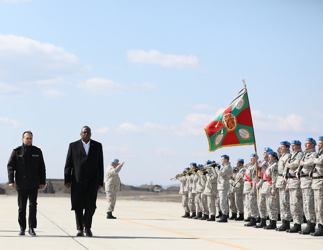 Министърът на отбраната Драгомир Заков: С това посещение ясно показваме, че България е надежден съюзник на НАТО 