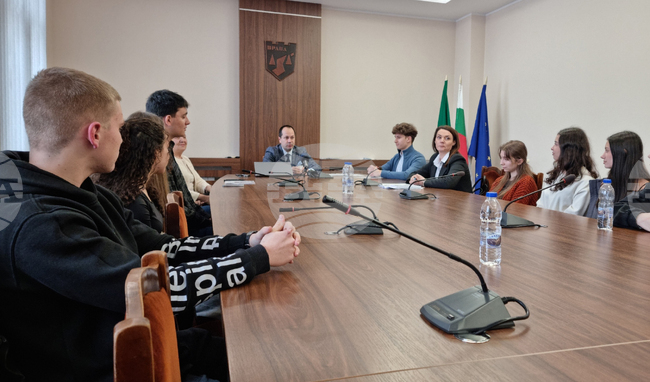 Враца - Академия „Математика“