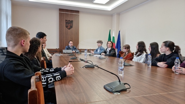 Академия „Математика“ във Враца отчита висок интерес и реално повишаване на резултатите при учениците