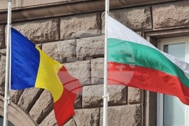 Президентство - България - Румъния - знамена