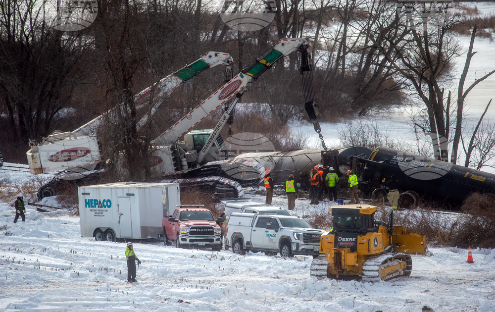 Freight Train Derails Connecticut