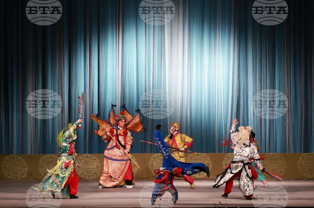 Национален дворец на културата - Китайски национален театър за пекинска опера - представление