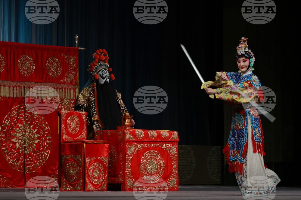 Национален дворец на културата - Китайски национален театър за пекинска опера - представление