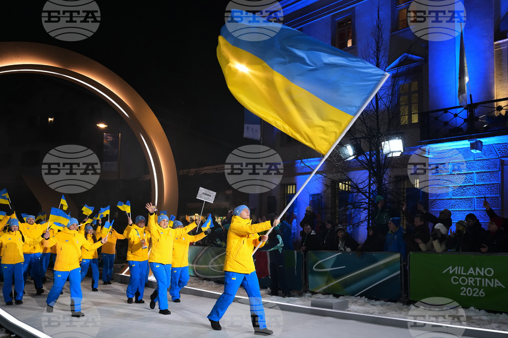 Украински олимпиец по скелетон ще се състезава с каска в памет на жертвите на войната в страната му