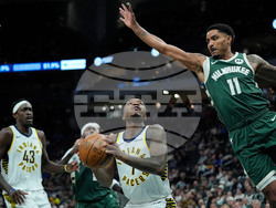 Pacers Bucks Basketball