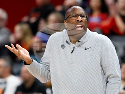 Knicks Pistons Basketball