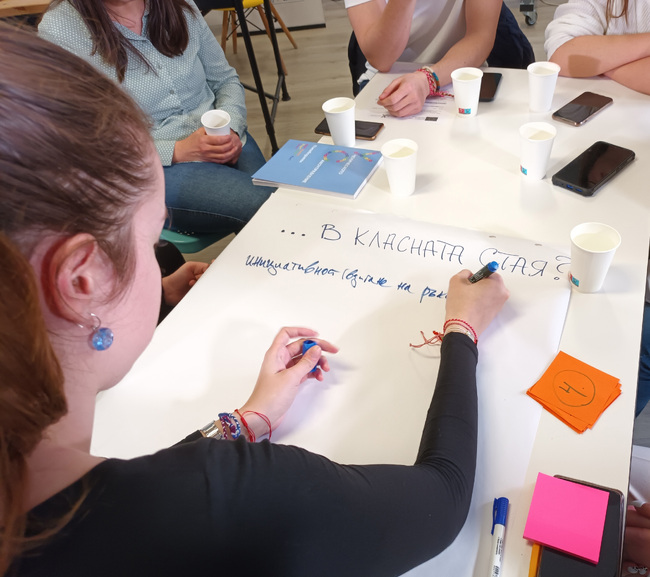 Национална мрежа за децата: Детски обществен съвет в Народното събрание, участие в педагогическите съвети и повече часове гражданско образование предлагат младежите