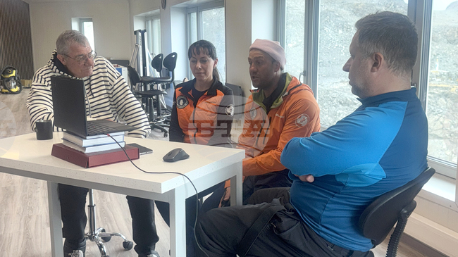 Head of Bulgaria’s 34th Antarctic Expedition Hristo Pimpirev, Scientists Connect Live from Antarctica with Sofia