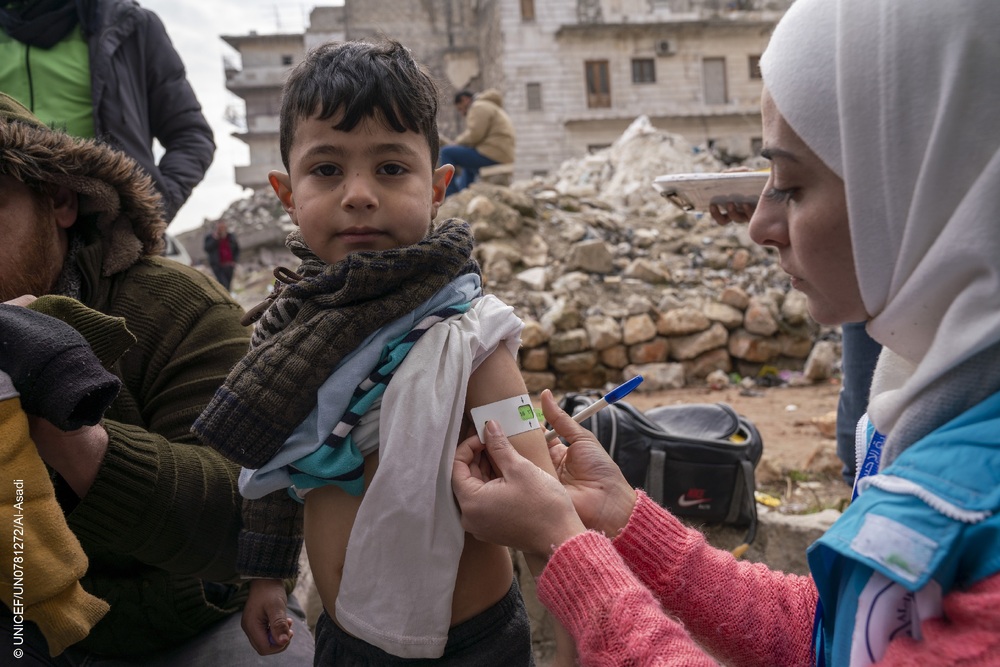  УНИЦЕФ предупреждава за повишен брой деца с недохранване след 12 г. конфликт и земетресенията в Сирия 