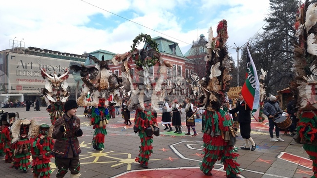 В Кюстендил започна третото издание на националния маскараден фестивал „Джамала“