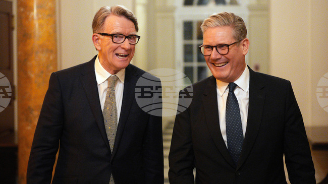 Манделсън е изправен пред искане да върне обезщетението, получено след отстраняването му като посланик в САЩ заради връзките му с Епстийн