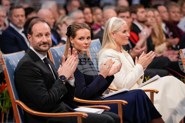 Jeffrey Epstein-Europe and America