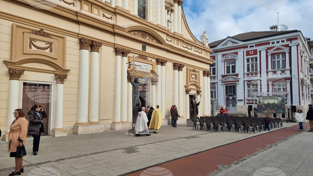Пловдив - нов епископ - встъпване в длъжност