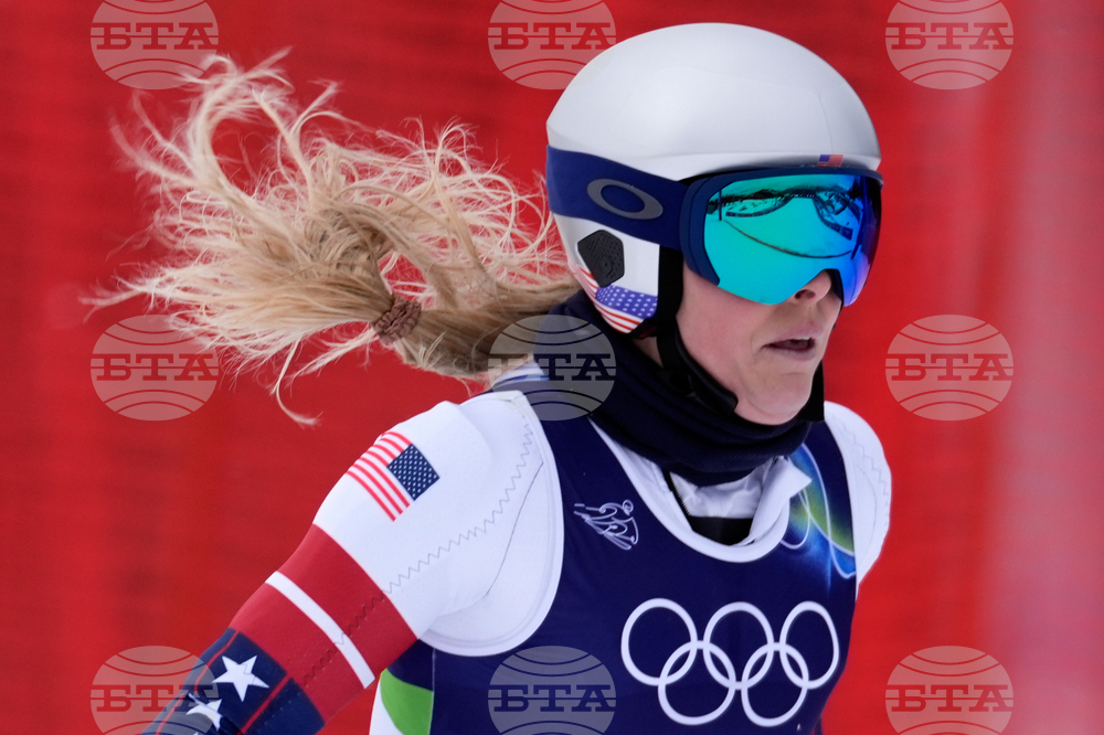 Американската ски легенда Линдзи Вон е претърпяла операция заради счупване на крака