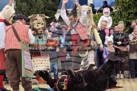 Балчик - кукерски празник