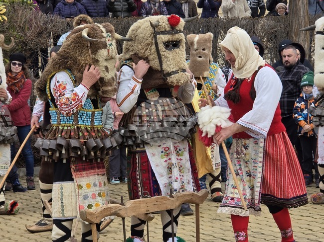 Балчик - кукерски празник