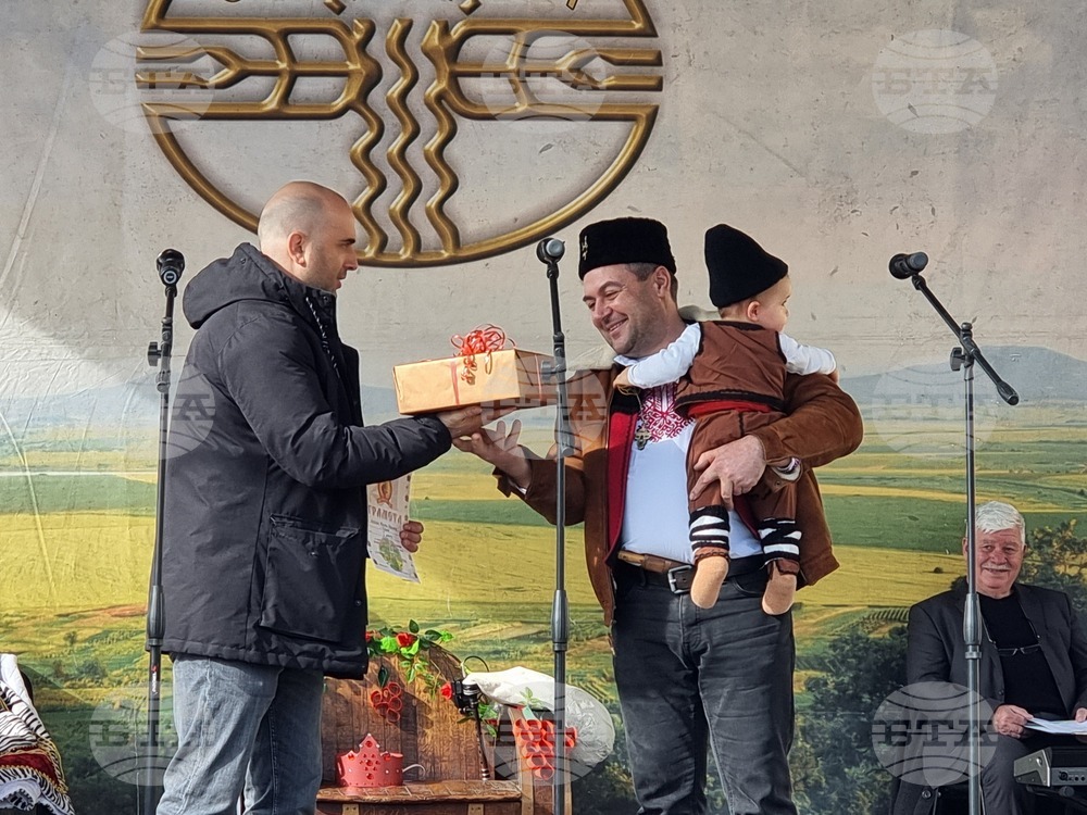 Село Скалица - 21-ви празник на виното - избиране на "Цар на виното"