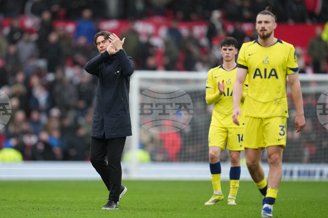 Уейн Рууни: „Тотнъм води битка за оцеляване“