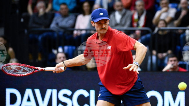 Томи Пол и Миомир Кецманович се класираха за втория кръг на тенис турнира в Делрей Бийч