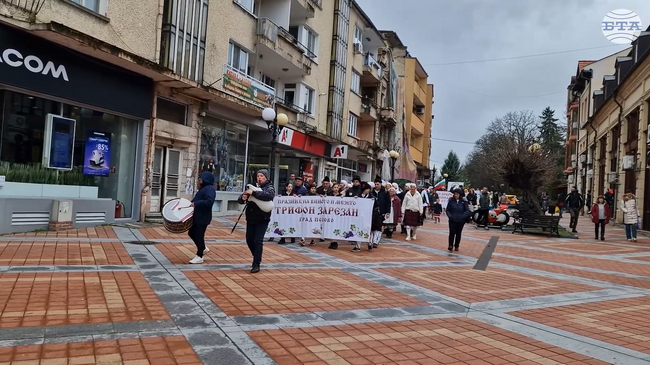 Празник на виното и мезето се състоя в Попово