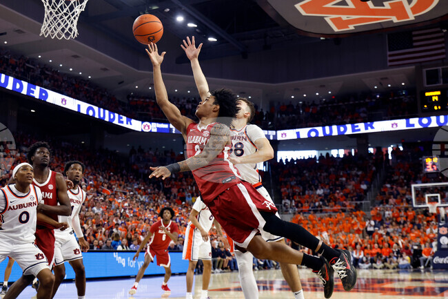 APTOPIX Alabama Auburn Basketball