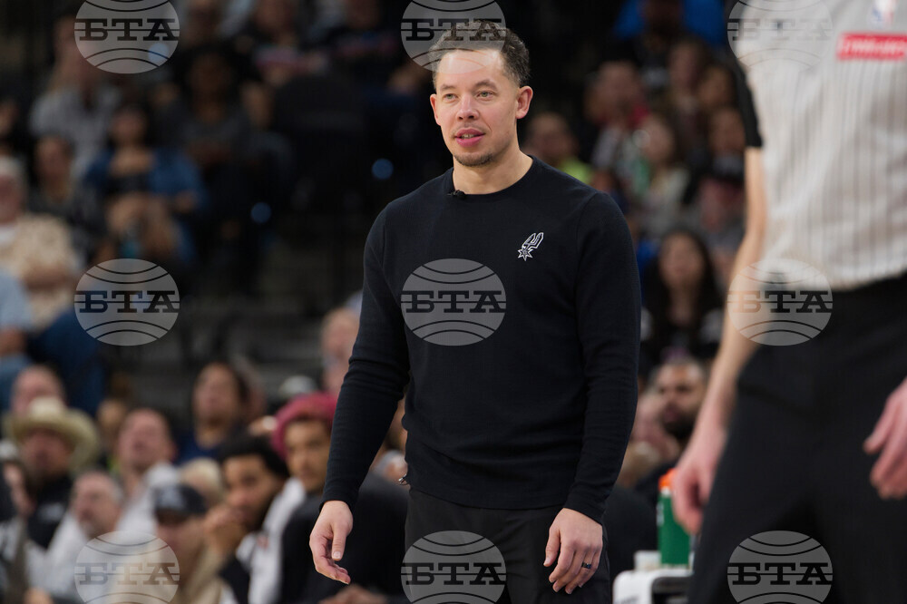 Mavericks Spurs Basketball