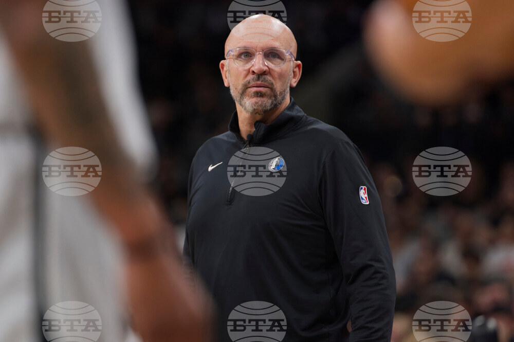 Mavericks Spurs Basketball