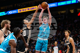 Hornets Hawks Basketball