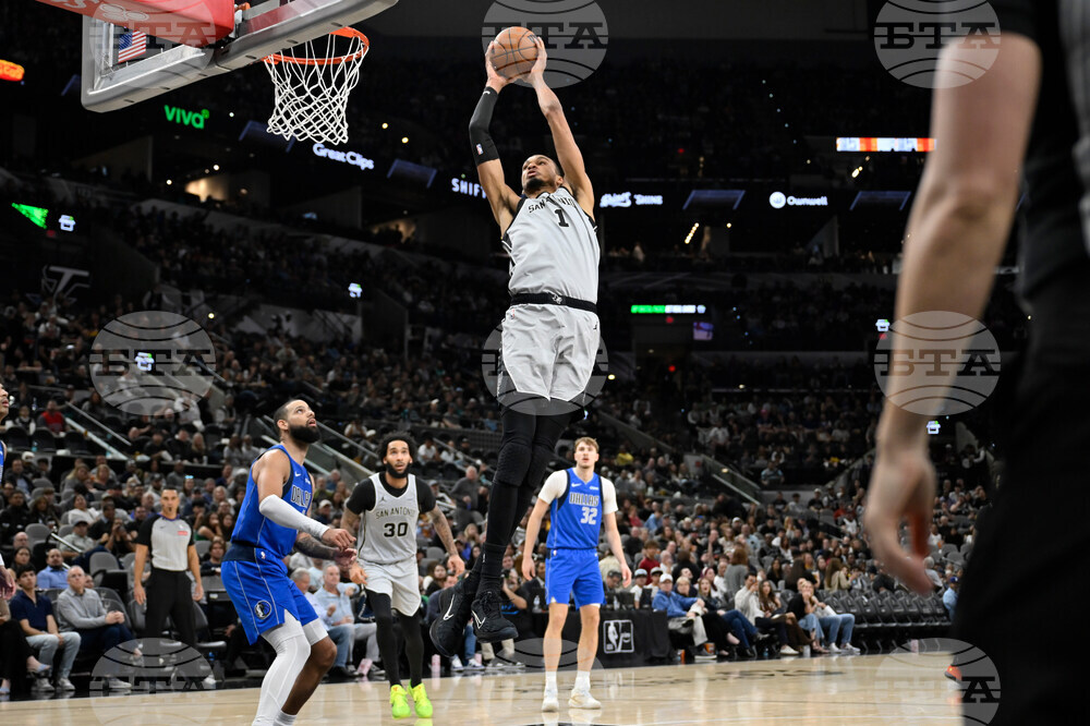 Mavericks Spurs Basketball