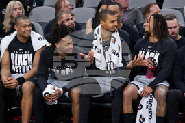 Mavericks Spurs Basketball