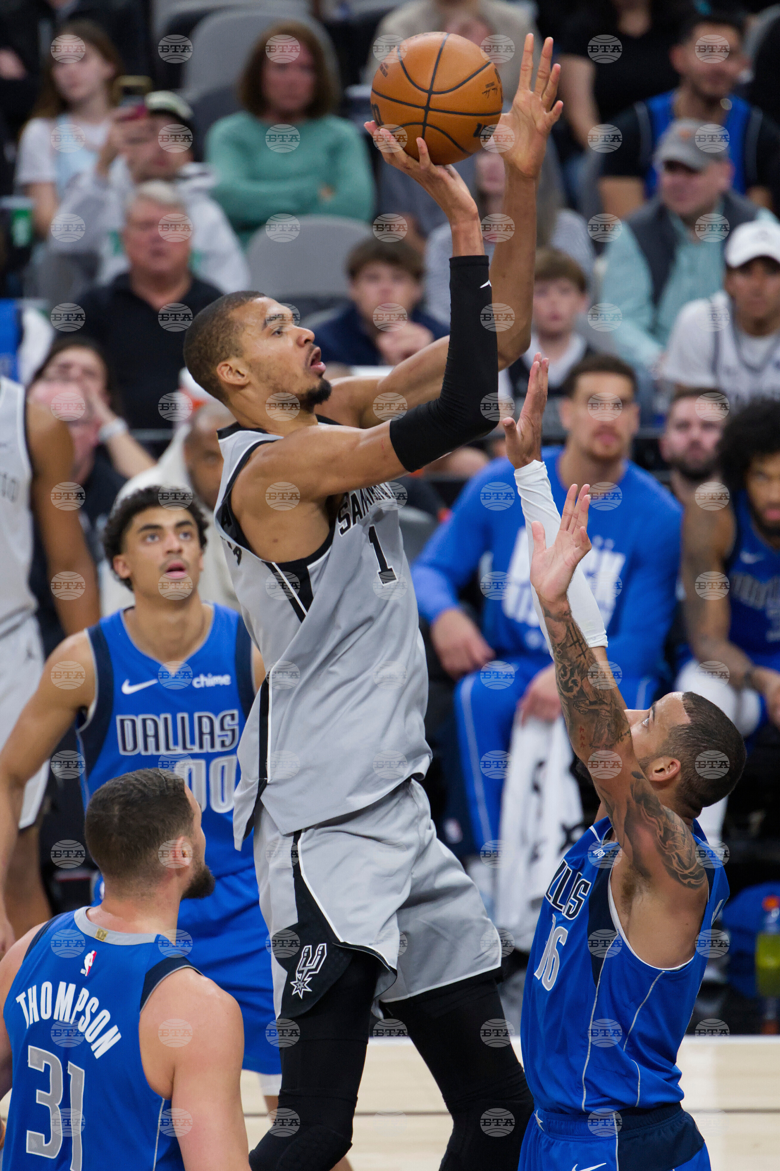 Mavericks Spurs Basketball