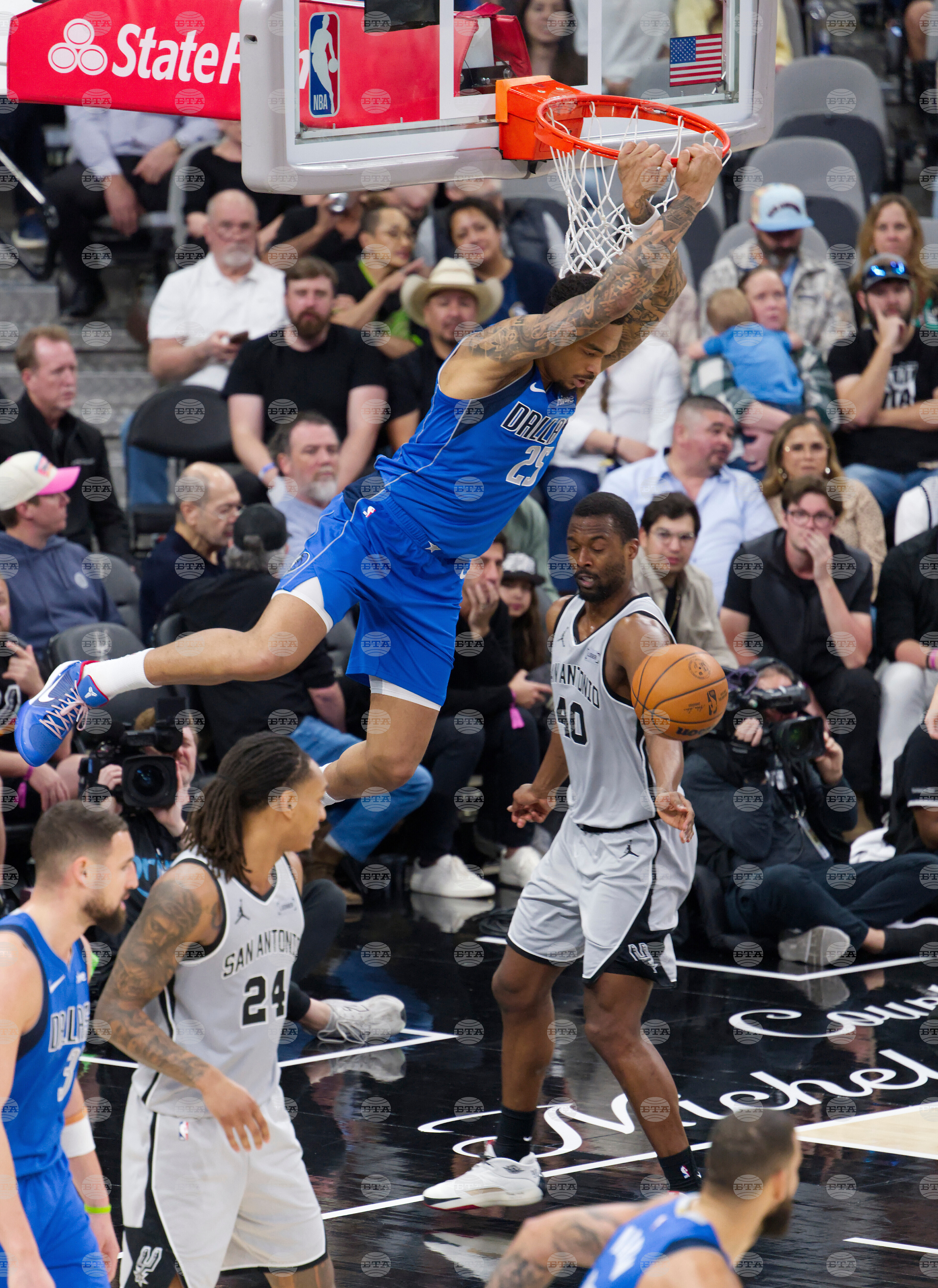 Mavericks Spurs Basketball