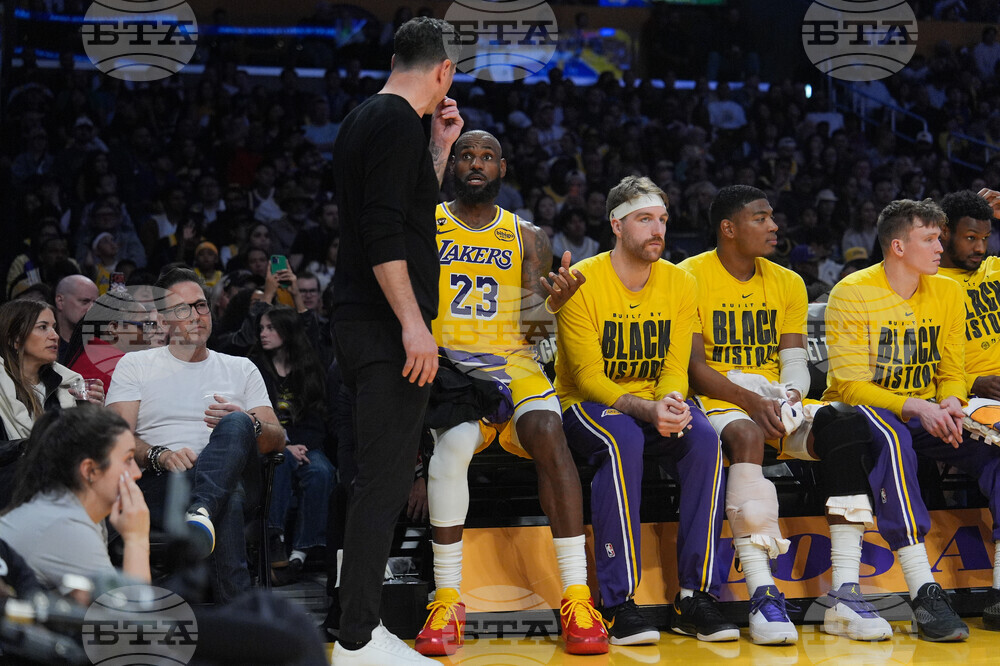 Warriors Lakers Basketball