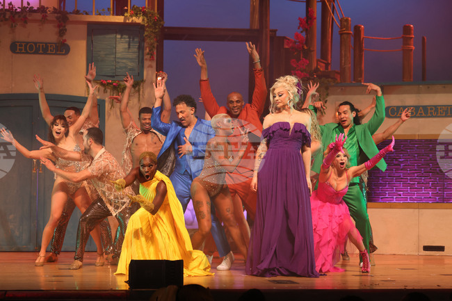 AIDS Healthcare Foundation's Ohh Mamma! Burlesque Show