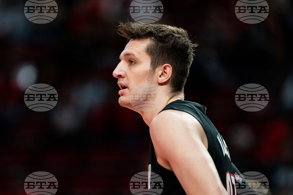 Grizzlies Trail Blazers Basketball