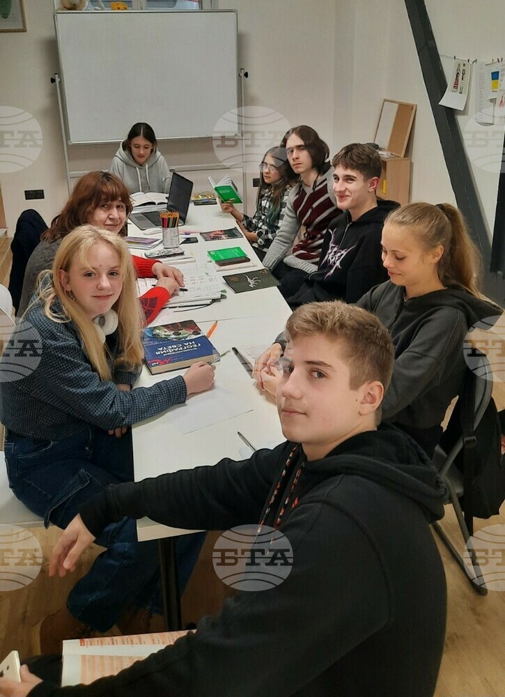 Центърът за извънкласно обучение във Варна приема още 20 украински ученици