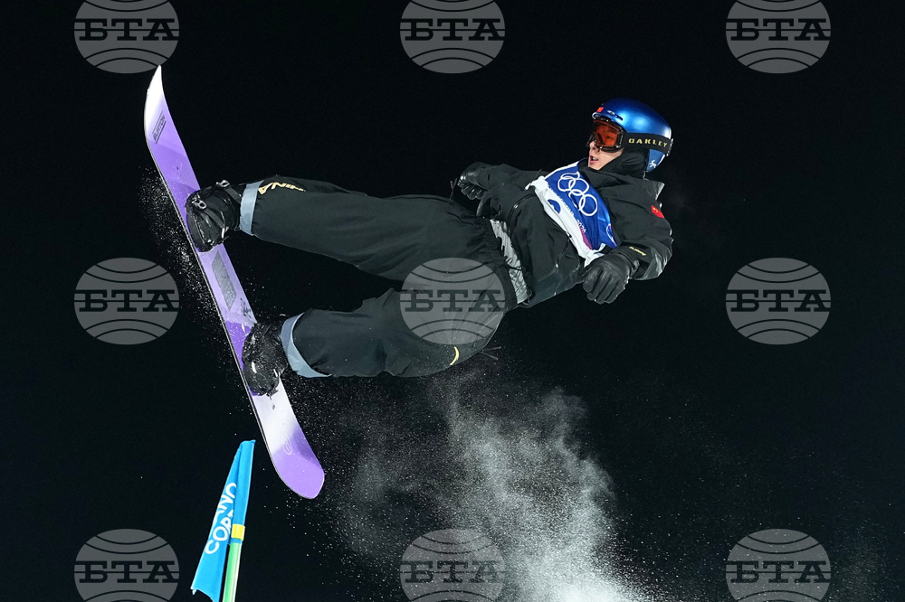 APTOPIX Milan Cortina Olympics Snowboard