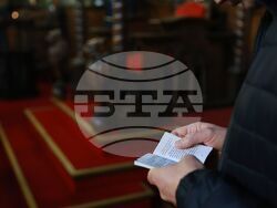 Храм „Св. Неделя“ - литургия