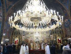 Храм „Св. Неделя“ - литургия