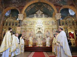 Храм „Св. Неделя“ - литургия